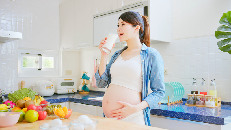 Mẹ bầu nôn nhiều có ảnh hưởng đến thai nhi không? Biện pháp giảm ốm nghén